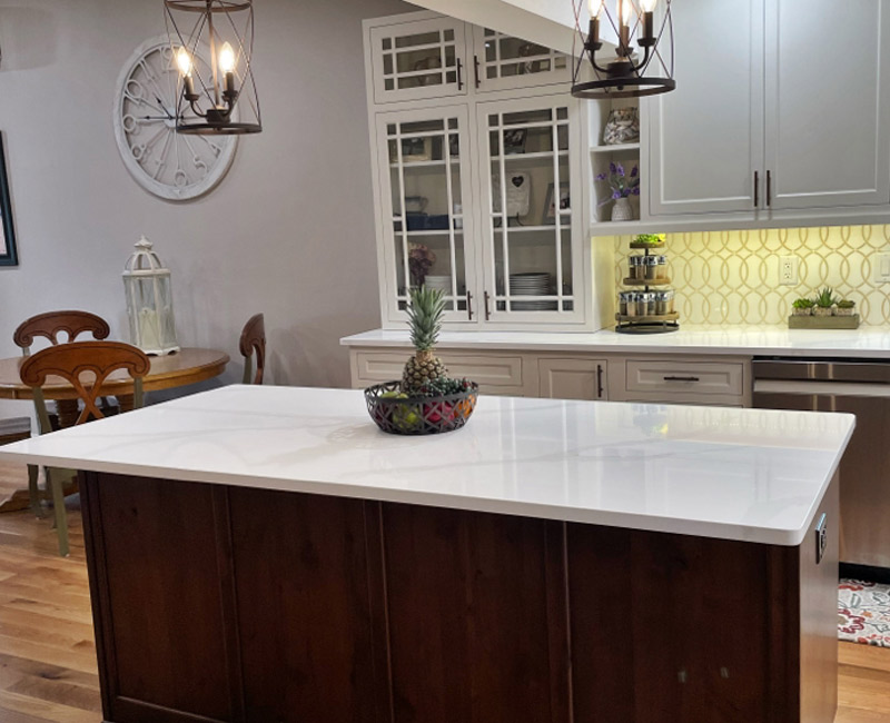 Complete-Kitchen-Makeover-with-Custom-Finishes-3
